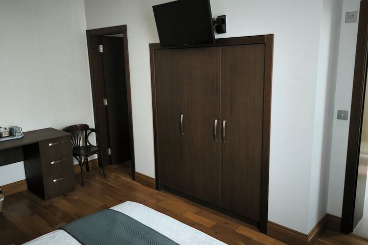 Room 18 of 57