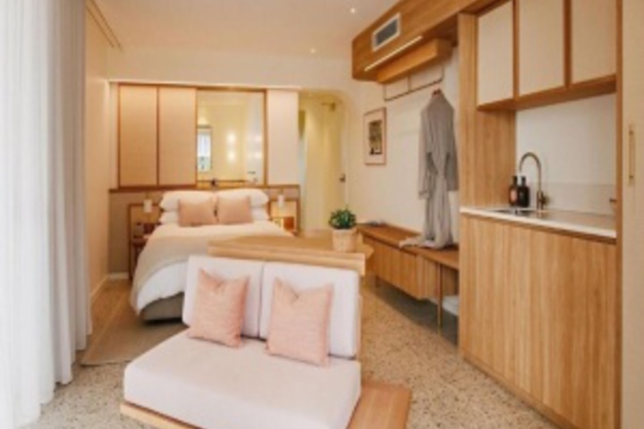 Room 608 of 672