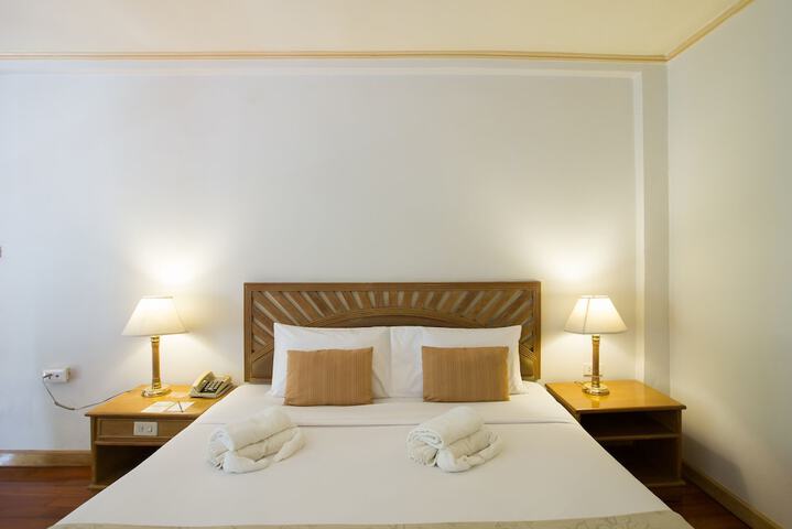 Room 16 of 71