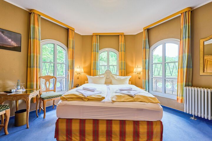 Room 3 of 17