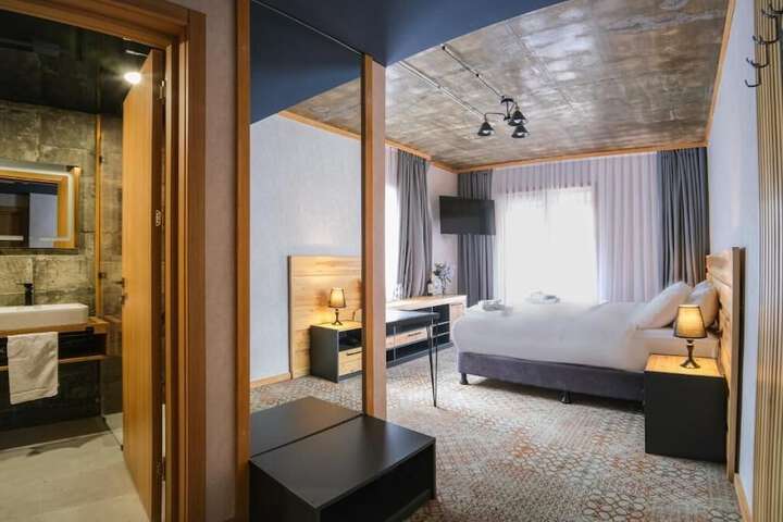 Room 15 of 45