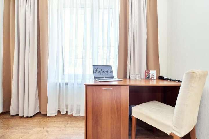 Room 15 of 39