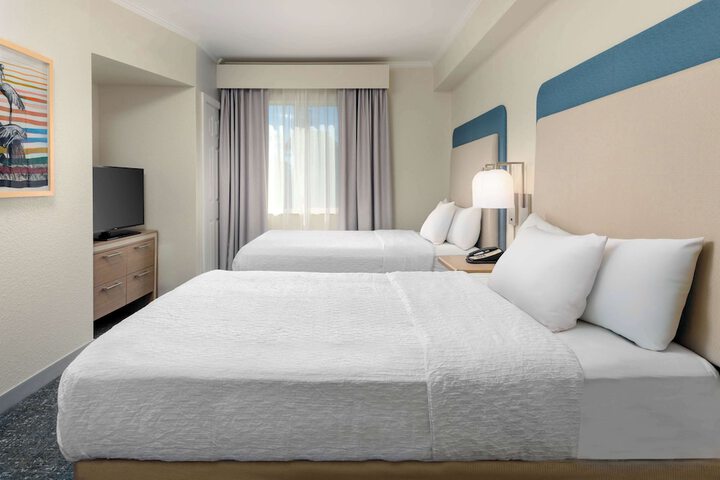 1 King Bed Studio Suite (5 of 17)
