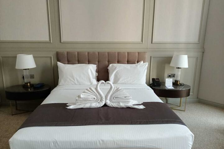 Room 30 of 60