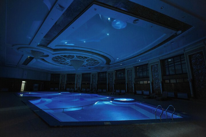Pool 24 of 34