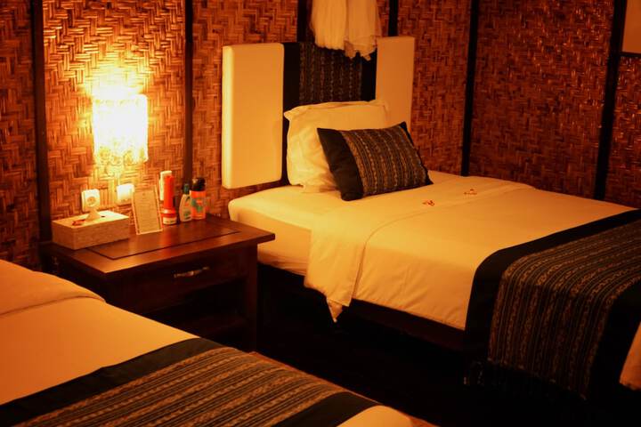 Room 10 of 49