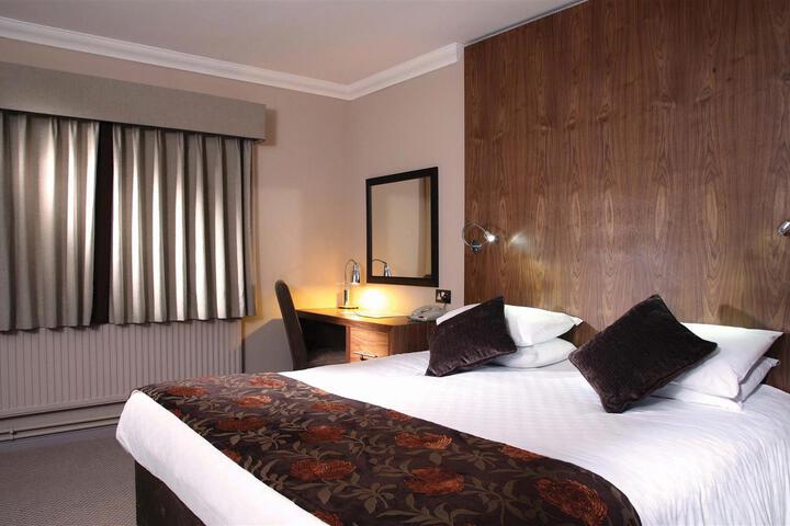 Room 29 of 85