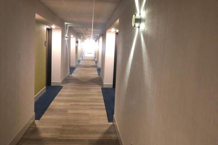 Double Accessible (3 of 6)
