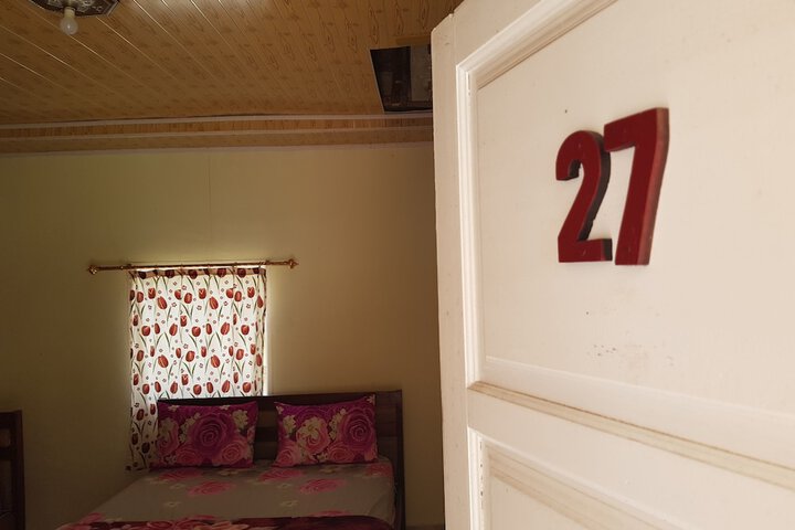 Room 17 of 29