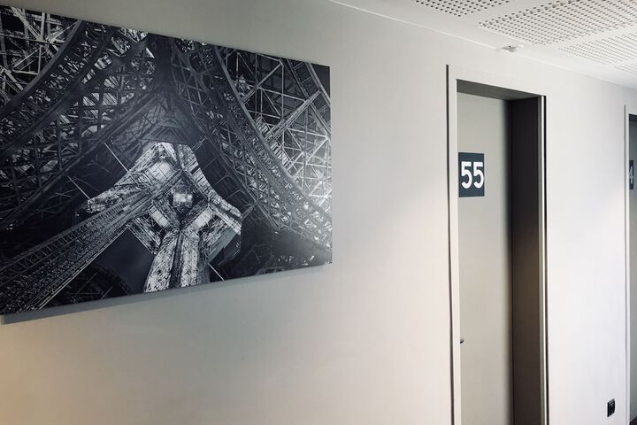 Ballroom/Hall 83 of 91
