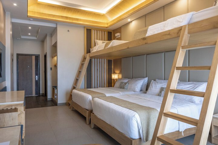 Room 33 of 113