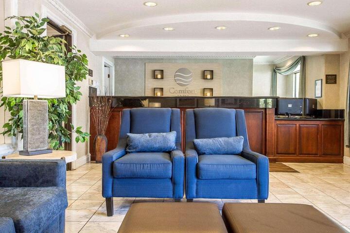 Guest Lobby