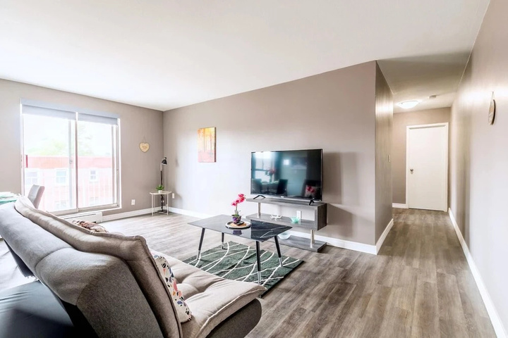Photo of Spacious 2BR Apt With King bed - Near DT Hamilton