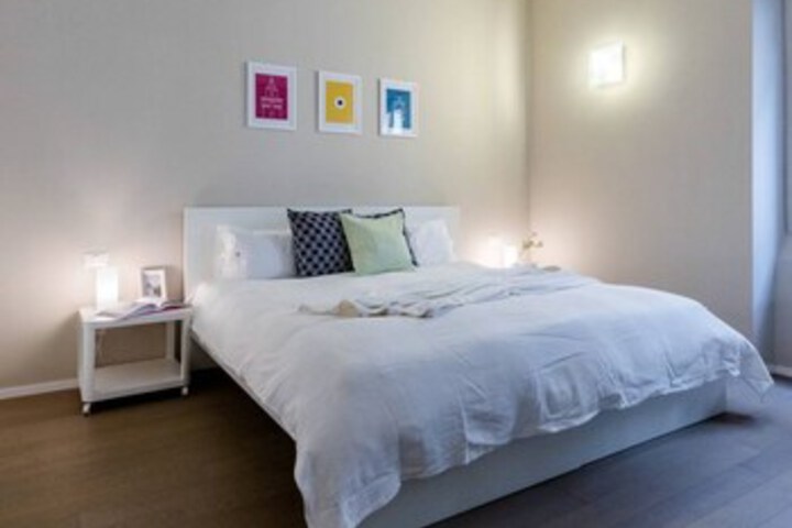 Room 11 of 24