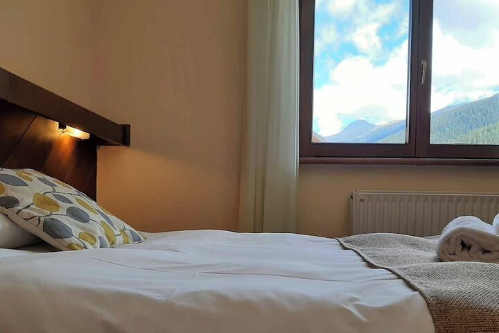 Room 9 of 53