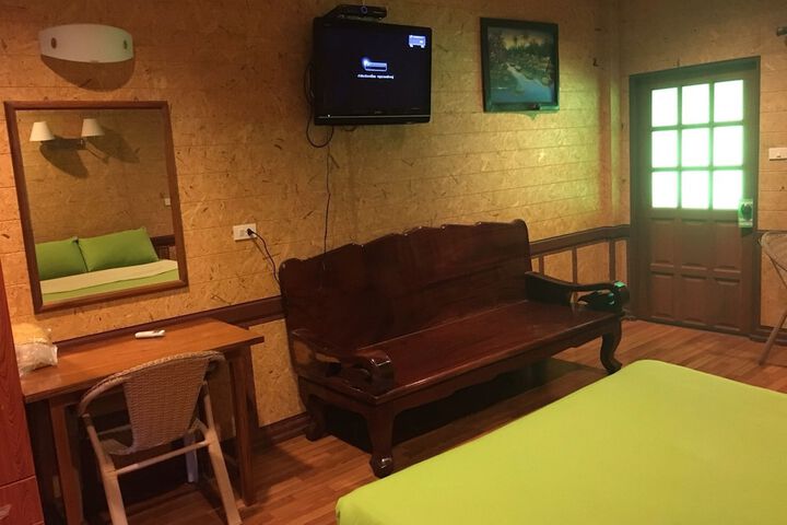 Room 14 of 22