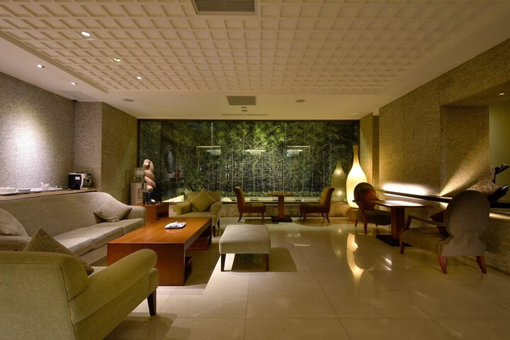 Hotel Interior 4 of 35