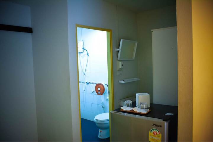 Room 16 of 24