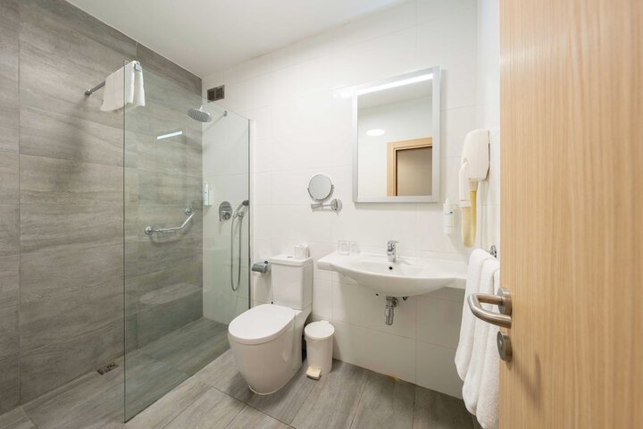 Bath Interior