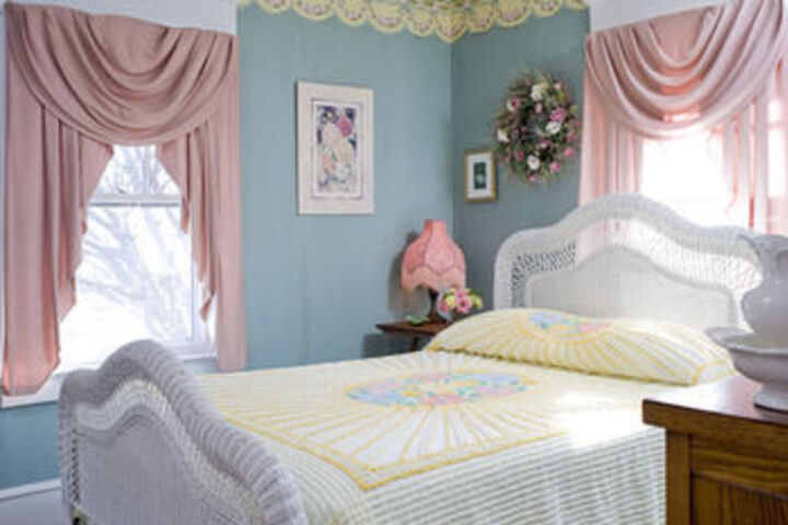 Room 6 of 27