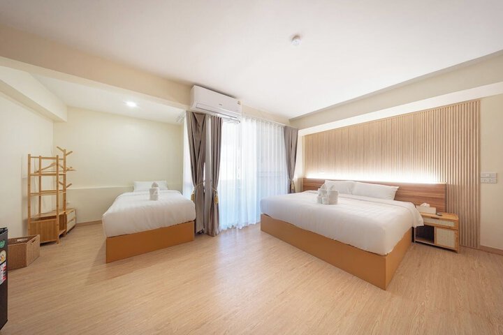 Room 9 of 97
