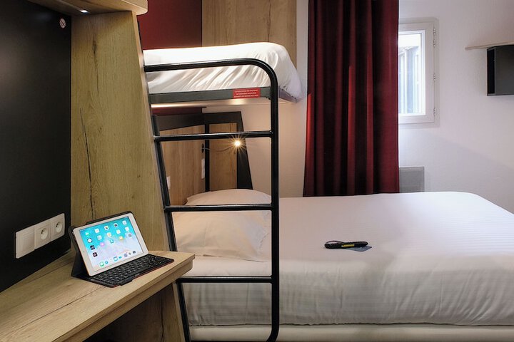 Room 5 of 23