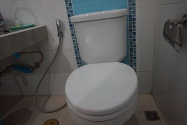 Room 3 of 18