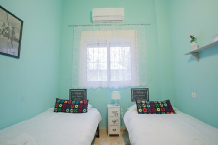 Room 18 of 22