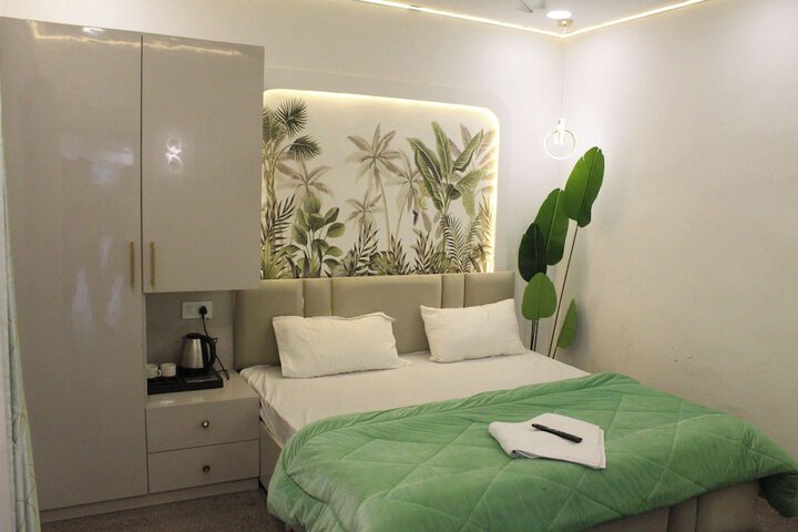 Room 30 of 67