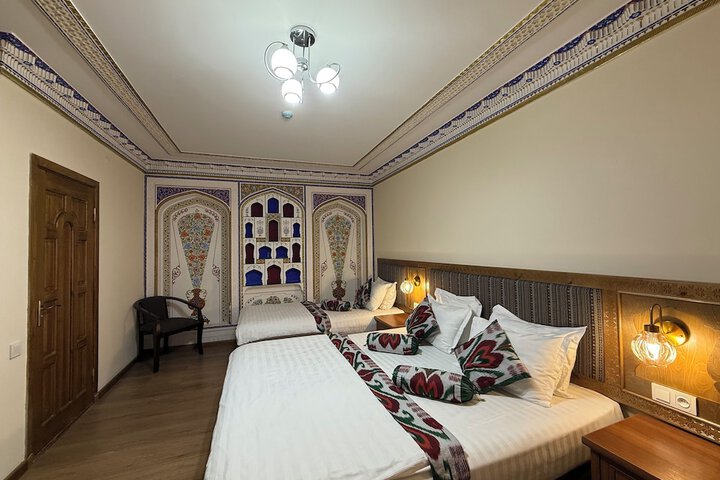 Room 28 of 68
