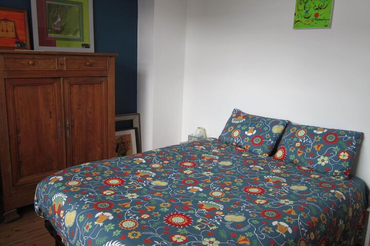 Room 9 of 11