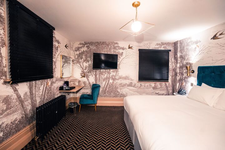 Room 54 of 106