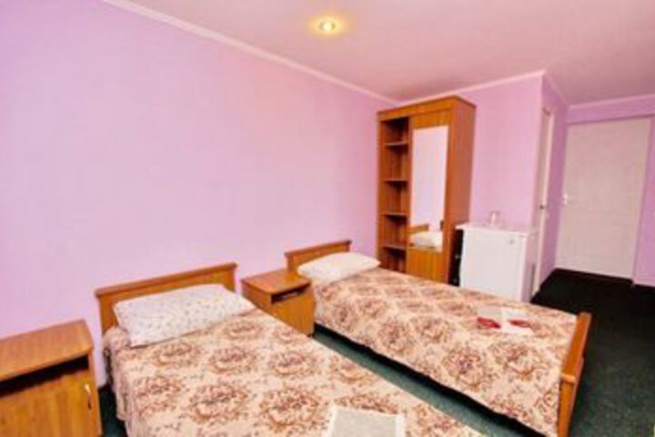 Room 12 of 36