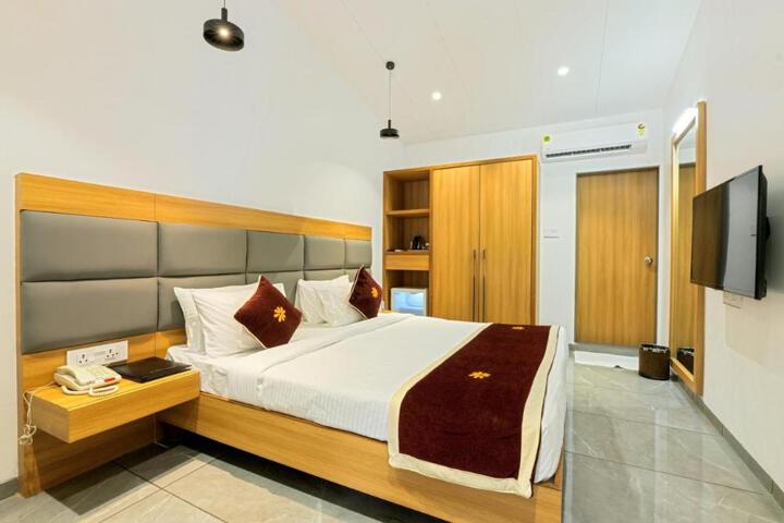 Gold Beach Villa