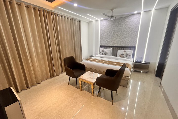 Room 18 of 78