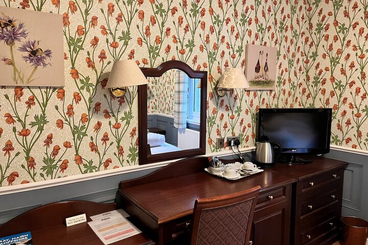 Room 18 of 52