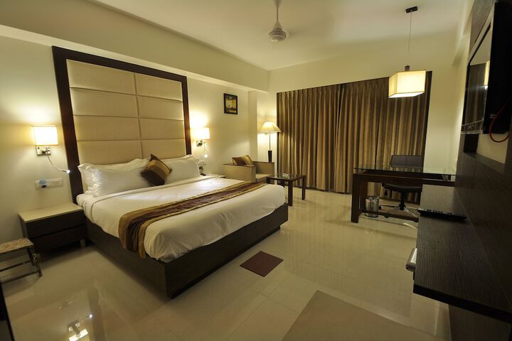 Room 15 of 43