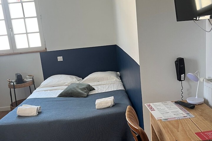 Room 15 of 38