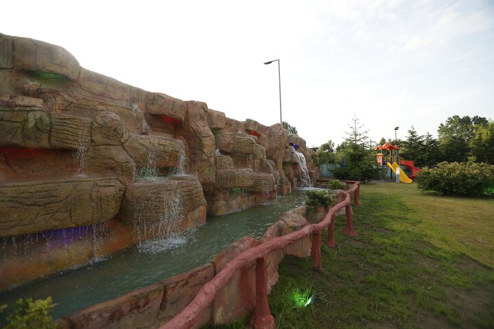 Pool Hotel