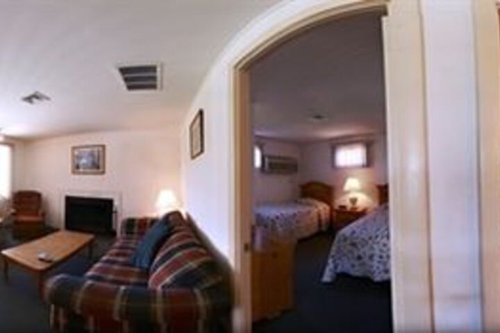 Room 153 of 171
