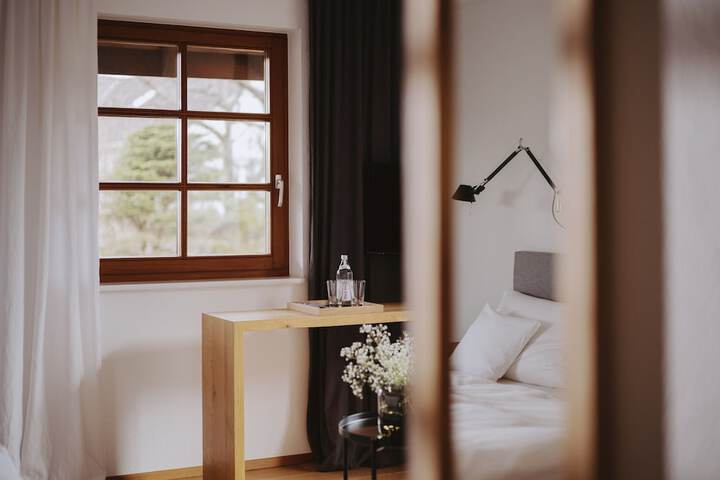 Room 48 of 395