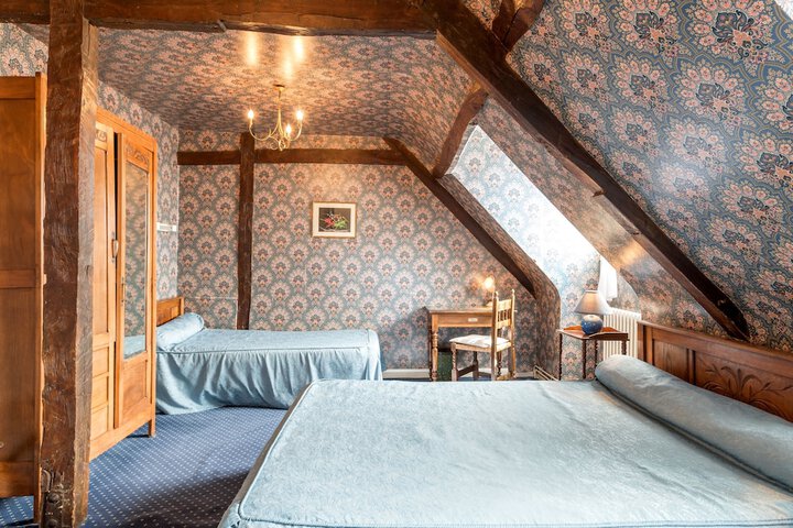 Room 8 of 59