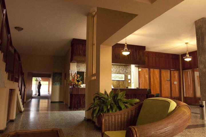 Guest Lobby
