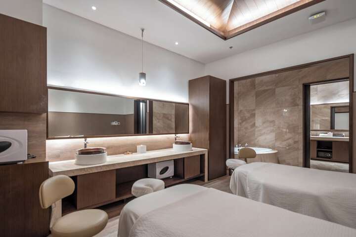 Spa 151 of 320