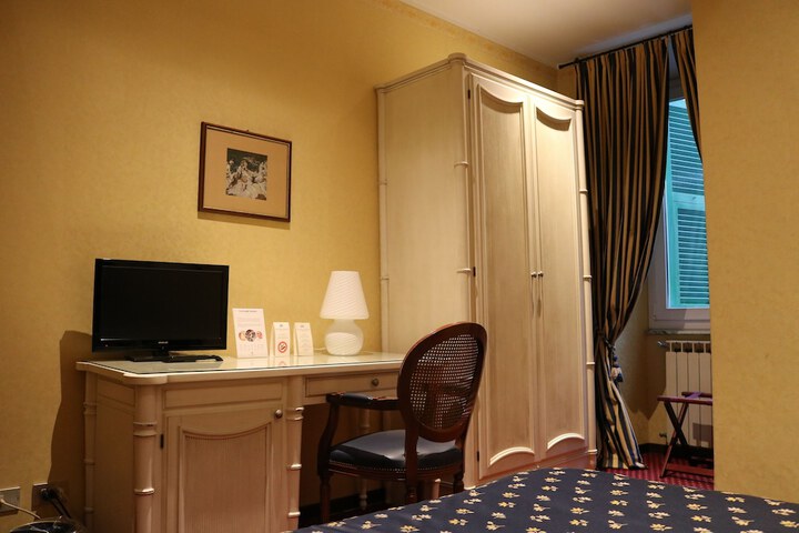 Room 19 of 40