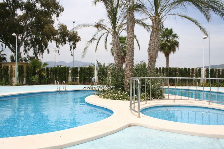 Hotel Pool