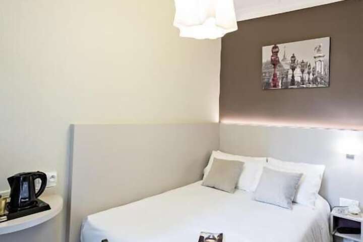 Room 53 of 84