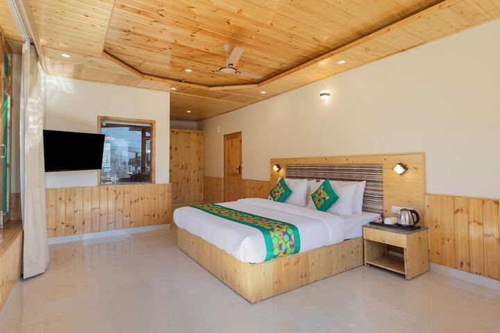 Room 10 of 48