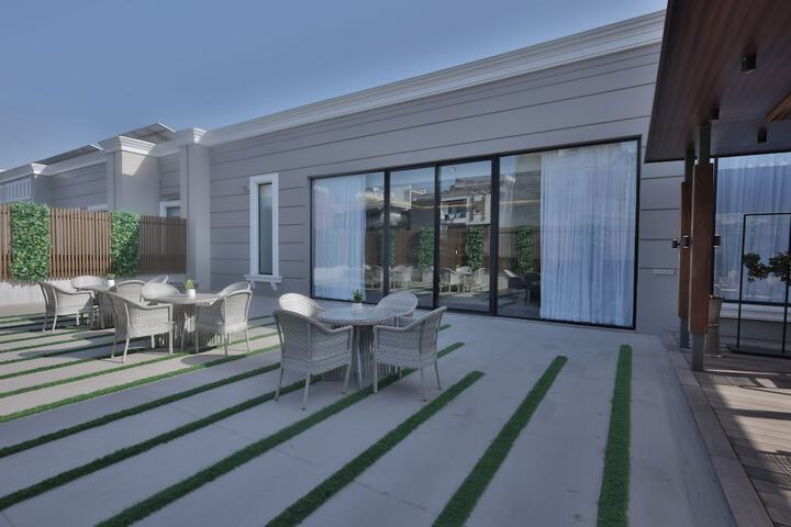Pool 22 of 47