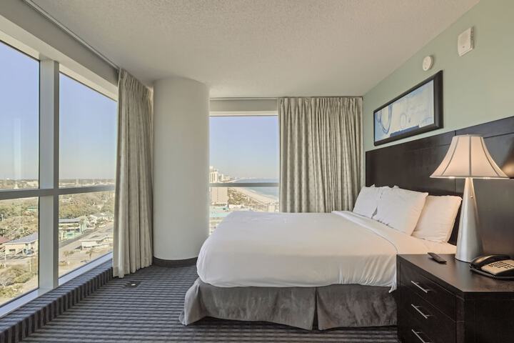 Room 40 of 190